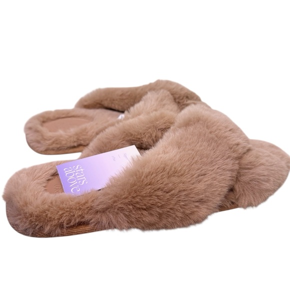 STARS ABOVE NWT Fuzzy Faux Fur Slippers in Tan Size 9/10 - Picture 7 of 8